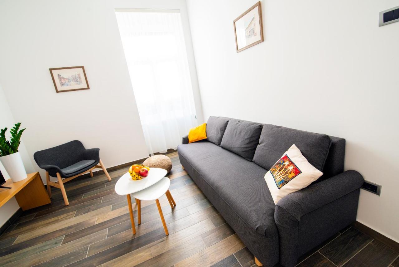 Apartmani Sterija Νόβι Σαντ Εξωτερικό φωτογραφία